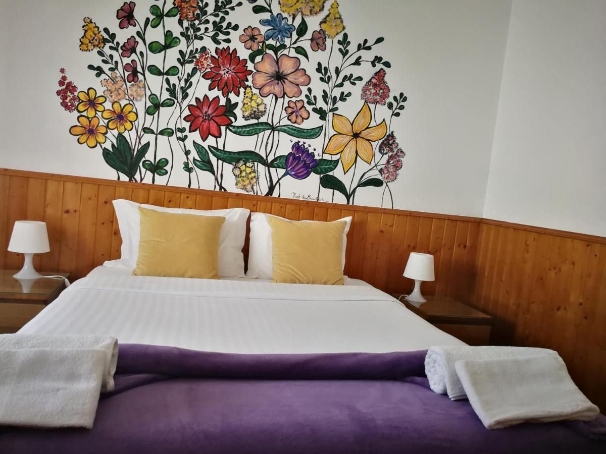 Hotel Surf House Helena Baleal Exterior foto